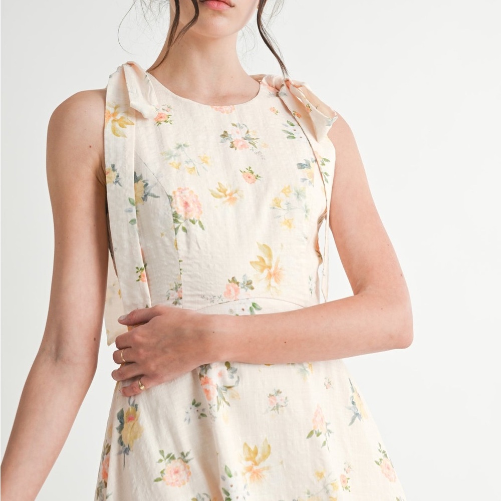 MABLE Floral Tie Shoulder Maxi Dress w/ Tulle Lining Size S - Picture 8 of 9